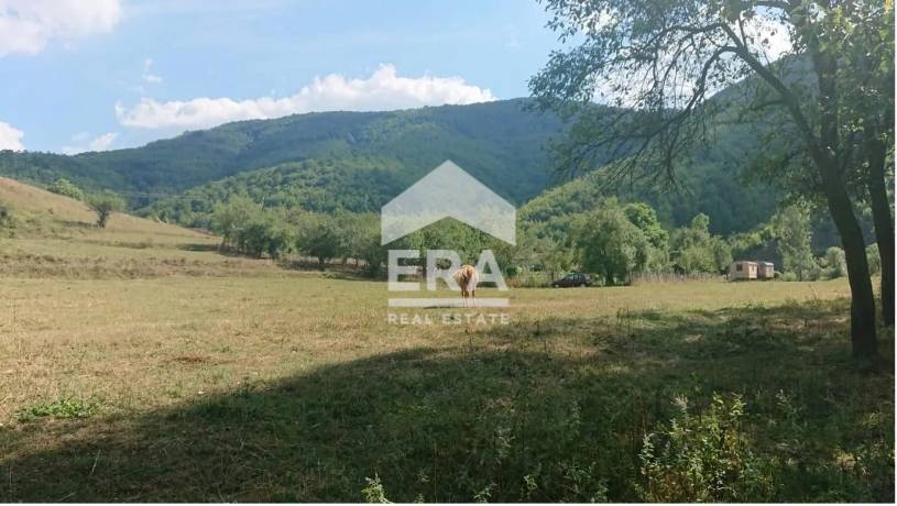 ЕРА Фаворит продава парцел в Ябланица, община Своге