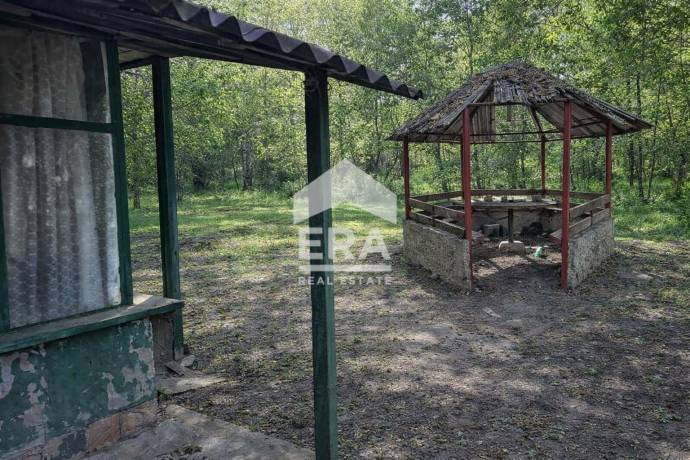 ЕКСКЛУЗИВНО! ЕРА ПЛЕВЕН СИТИ предлага за продажба къща с двор в с. Коиловци, обл. Плевен
