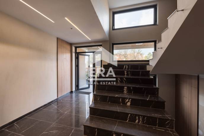 Двустаен апартамент за продажба в м-т Св. Никола, Варна