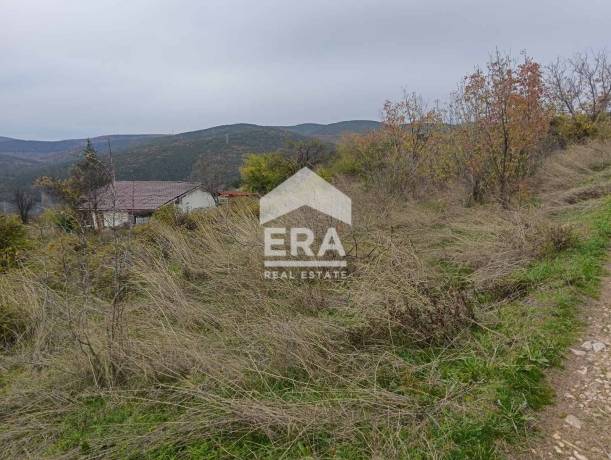 САМО В ЕРА! ЕРА Сити Център продава поземлен имот в месността "Бойчов Кладенец" /Баритна мина/