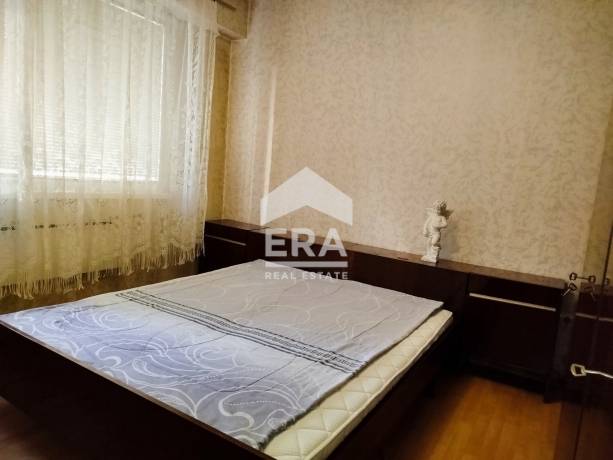 ЕКСКЛУЗИВНО! ЕРА ОСЪМ Ловеч предлага 3 стаен апартамент в широк център, района на пазара в гр. Ловеч