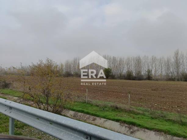 ЕРА Сити Център продава поземлен имот в землището на с. Калояновец