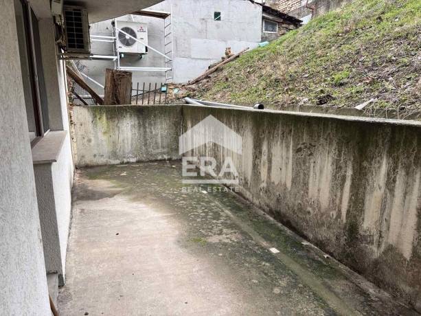 Двустаен апартамент за продажба в Болницата, Шумен