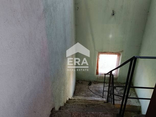 САМО В ЕРА! ЕРА Сити Център продава двуетажна къща - вила в с. Остра Могила