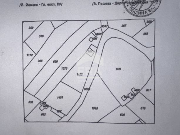 Ексклузивен парцел с ток и вода за продажба в м-ст Планова до магазин "Алати", Варна
