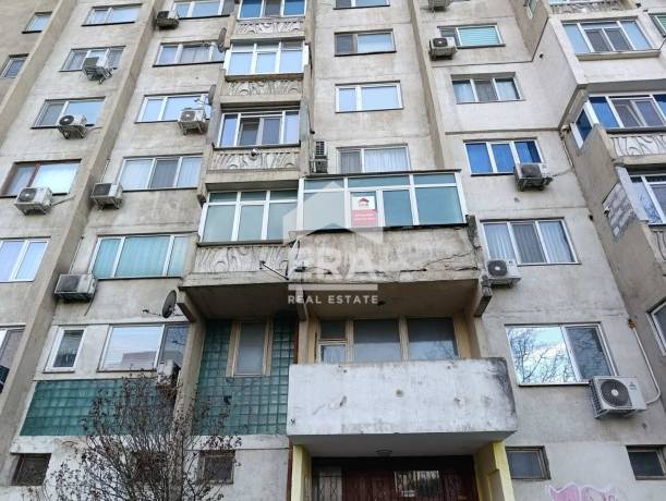 ЕКСКЛУЗИВНО! Двустаен апартамент за продажба кв. Пазара, гр. Шумен