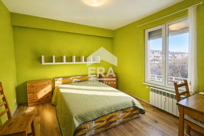 ЕКСКЛУЗИВНО! ЕРА Централ Ви предлага за продажба просторен и светъл, апартамент в кв. Борово