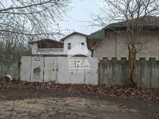 ЕКСКЛУЗИВНО! ЕРА ПЛЕВЕН СИТИ предлага АТРАКТИВЕН БИЗНЕС ИМОТ в гр. Долна Митрополия