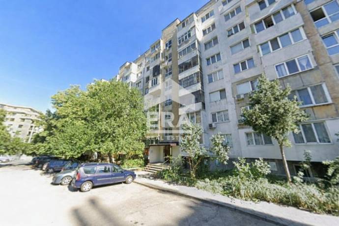 ЕРА Младост продава просторен апартамент в ж.к. Младост 3, гр. София