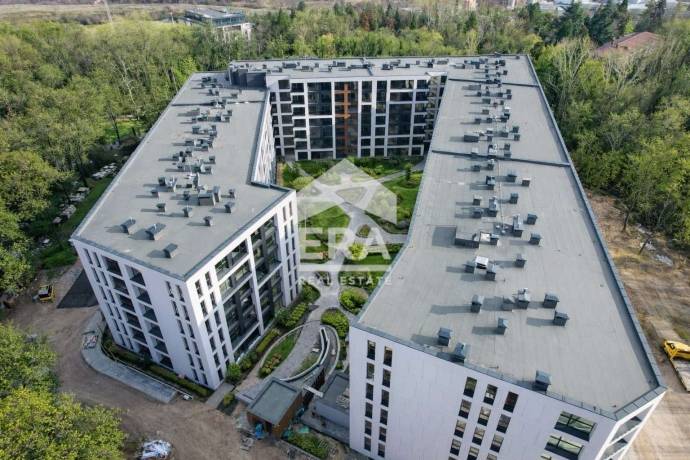 Южен тристаен апартамент в луксозен жилищен комплект с АКТ 16 до парк Въртопо и Ring Mall
