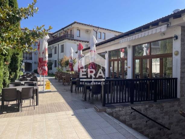 Бистро „Хармони Хилс“ с Pool Bar – готов ресторант с доказан приход, идеален за събития и летен сезон в Harmony Hills