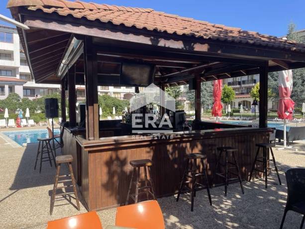 Бистро „Хармони Хилс“ с Pool Bar – готов ресторант с доказан приход, идеален за събития и летен сезон в Harmony Hills
