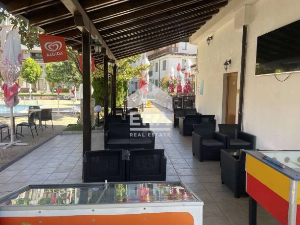 Бистро „Хармони Хилс“ с Pool Bar – готов ресторант с доказан приход, идеален за събития и летен сезон в Harmony Hills
