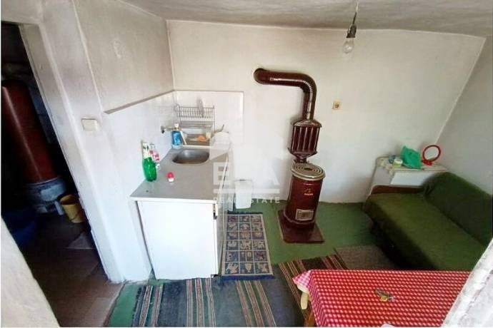 Къща за продажба в Лесичери, област Велико Търново