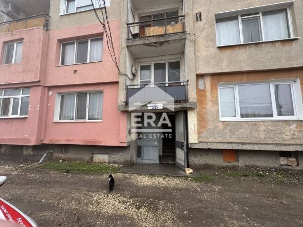 Двустаен апартамент за продажба в Калипетрово, област Силистра