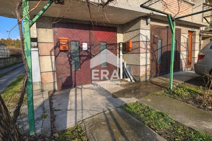 Апартамент с гараж в гр. Полски Тръмбеш