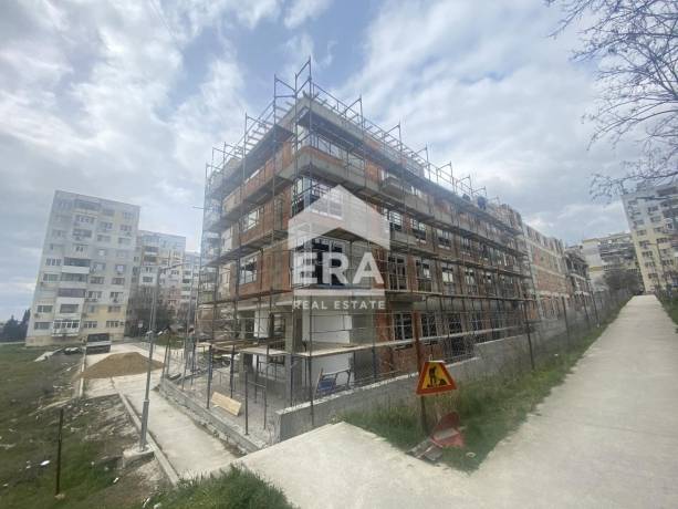 Тристаен апартамент пред Акт 14 за продажба, в близост до ОУ "Стоян Михайловски", район Кайсиева градина, Варна