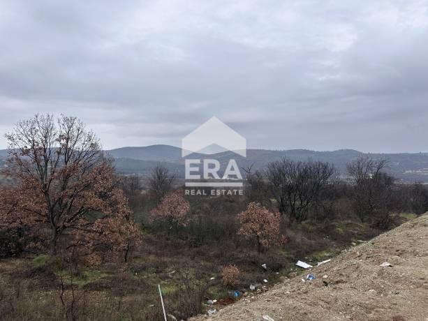 ЕРА Сити Център продава поземлен имот в землището на Малка Верея