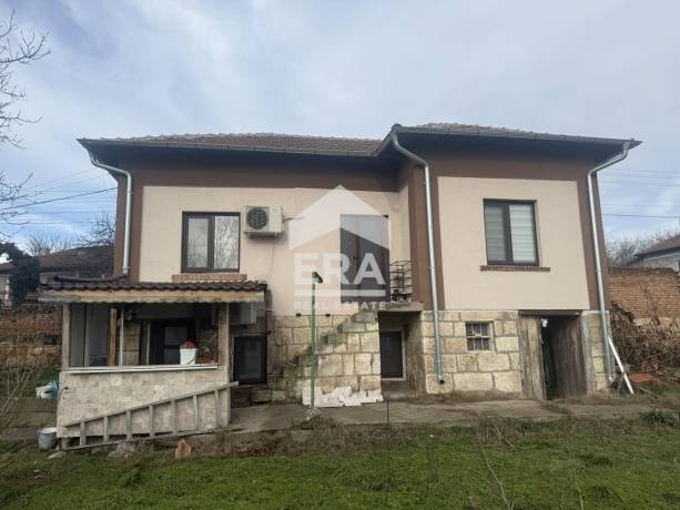 Къща за продажба в Червена вода, област Русе