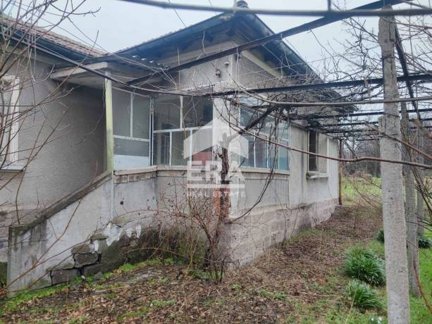 САМО В ЕРА ИМОТИ ХАСКОВО ! Къща в село Сталево