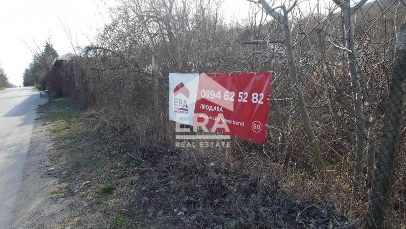 Урегулиран поземлен имот за продажба, с лице на главен път, в курортен комплекс Златни пясъци, Варна