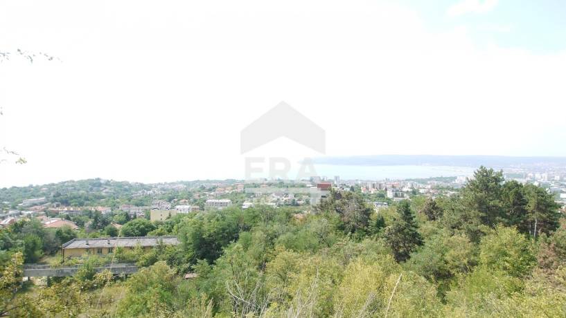Поземлен имот за продажба, с морска панорама, в местност Акчелар, Варна