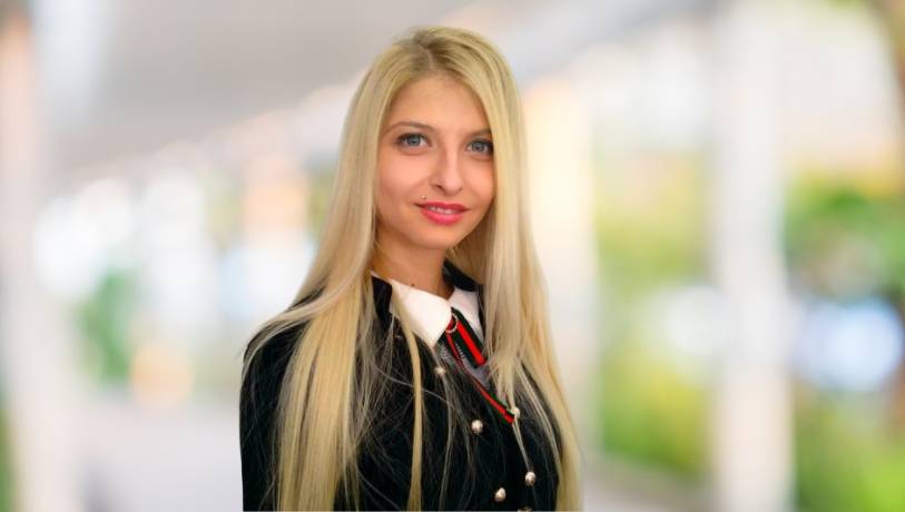 Ваня Лазарова
