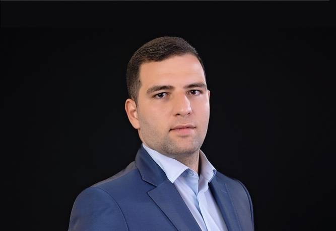 Адвокат Апостол Апостолов