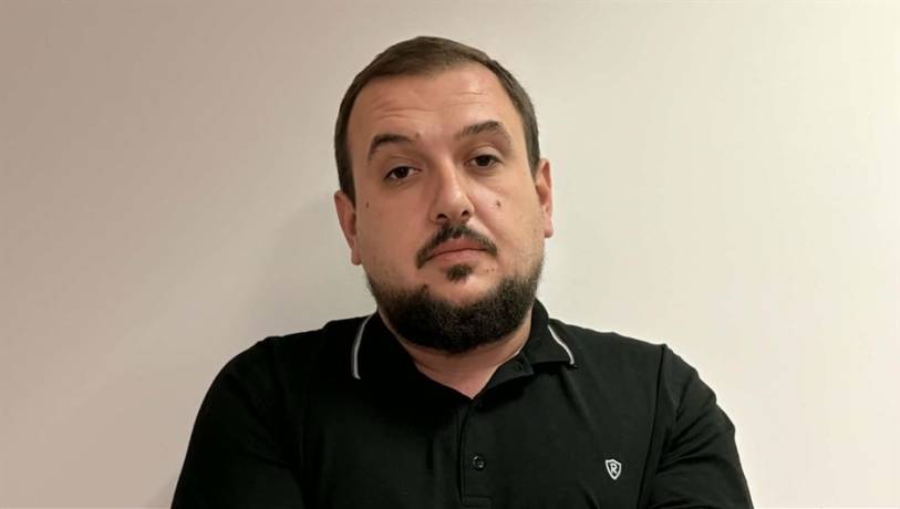 Виктор Лазов
