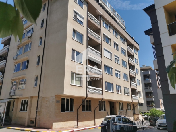 Тристаен апартамент за продажба в кв. Младост 2, София