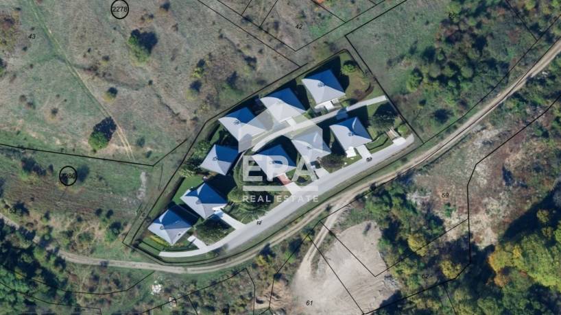 Слънчев парцел с панорамни гледки в кв. Михайлово, гр. Банкя