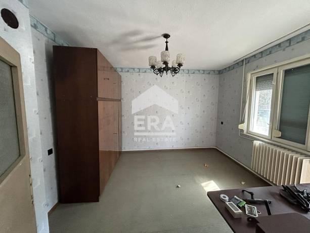 Етаж от къща за продажба в кв. Хисаря, Хасково
