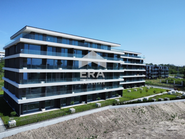 Тристаен апартамент за продажба в кв. Пазара, Шумен