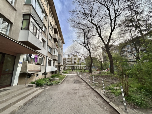 Двустаен апартамент под наем в кв. Яворов