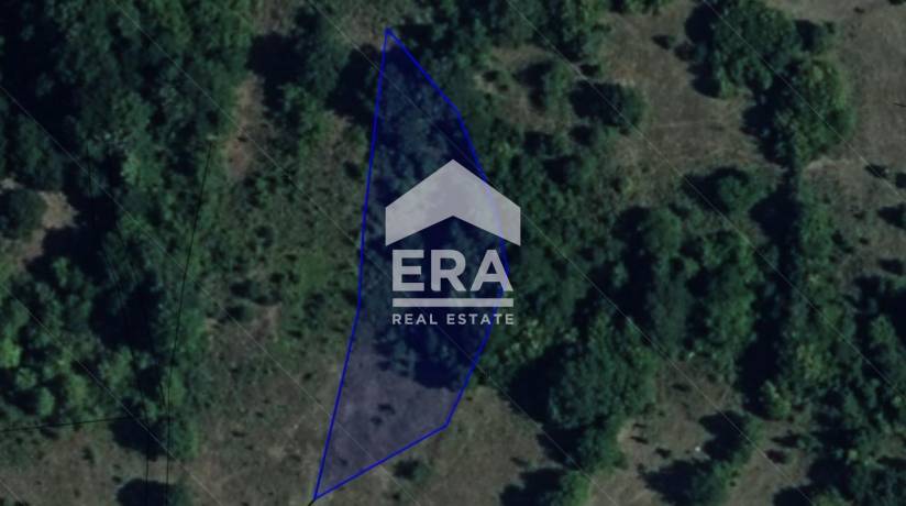 САМО В ЕРА ! ЕРА Сити Център продава поземлен имот в землището на село Ново село .