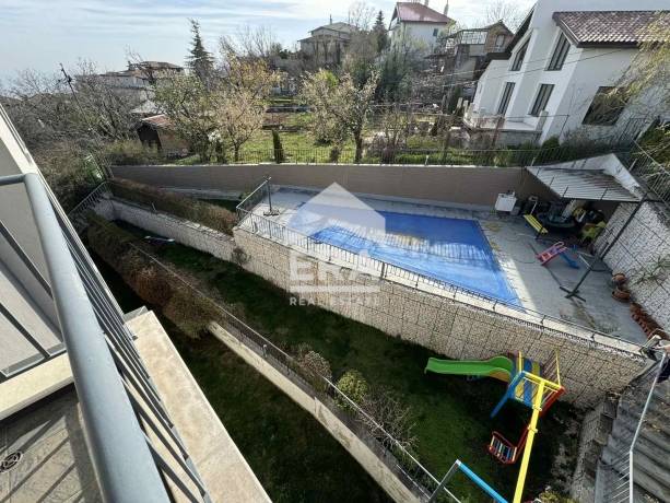 Тристаен апартамент за продажба в м-т Горна Трака, Варна