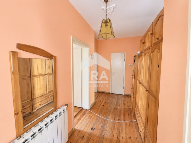 Къща за продажба в кв. Тракийски, Хасково