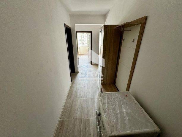 Тристаен апартамент за продажба в кв. Разсадника, София