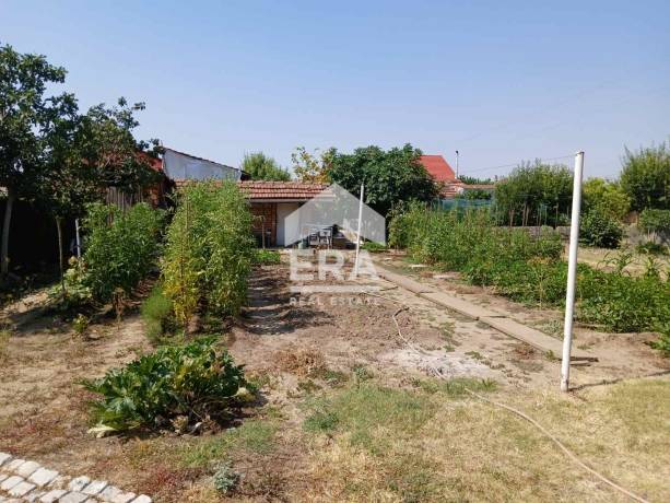 ЕКСКЛУЗИВНО! ЕРА ПЛЕВЕН СИТИ предлага къща за продажба в гр. Долни Дъбник