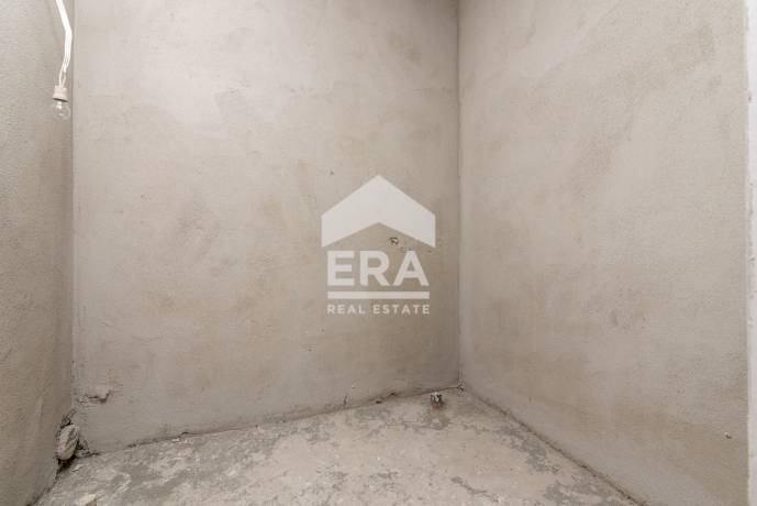 Тристаен апартамент за продажба в кв. Симеоново, София