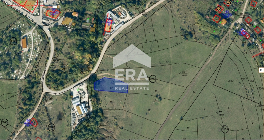 ЕРА Надежда продава парцел в кв. Суходол