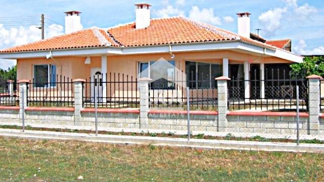 Къща за продажба в с. Българево, област Добрич