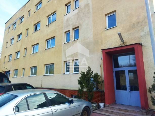 Бизнес имот под наем в кв. Промишлена зона – Север, Хасково