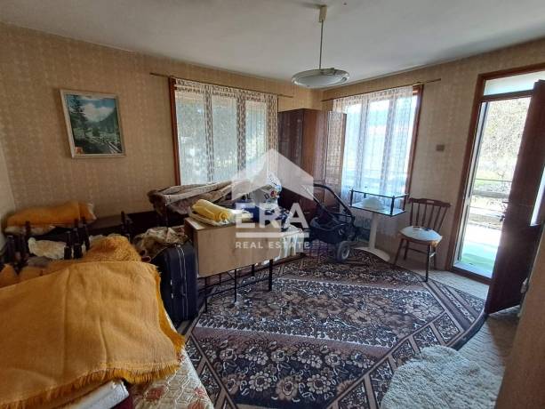 Къща за продажба в с. Константиново, област Варна
