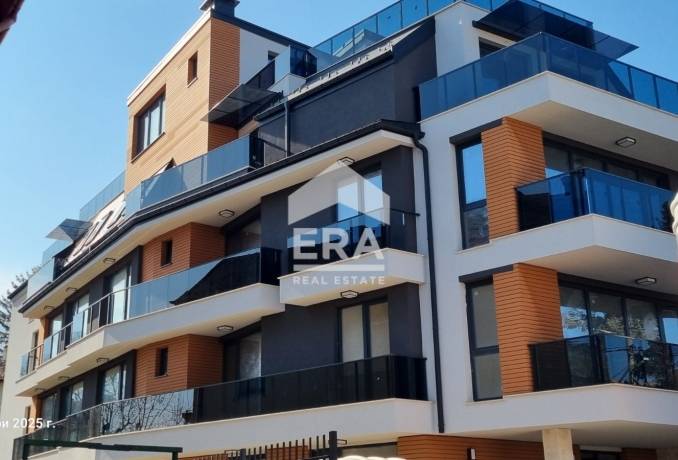 ЕРА Фамилия продава тристаен апартамент в кв.Павлово