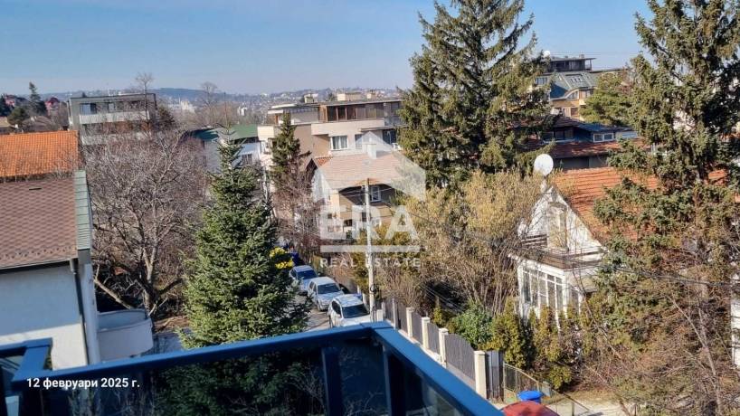ЕРА Фамилия продава тристаен апартамент в кв.Павлово