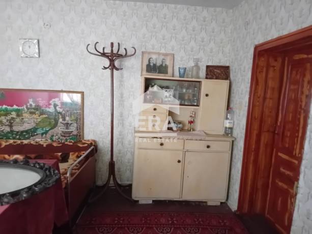 ЕРА Фаворит продава ексклузивно къща с двор в с. Медковец, общ. Монтана