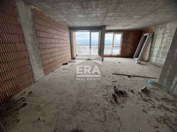 ЕРА Надежда продава тристаен апартамент в кв. Модерно предградие