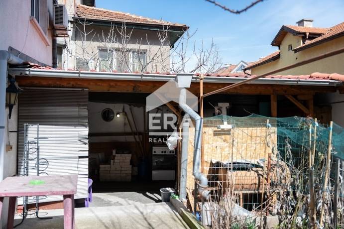 Къща за продажба в кв. Овчарски, Хасково