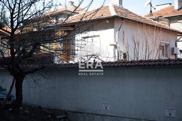Къща за продажба в кв. Овчарски, Хасково